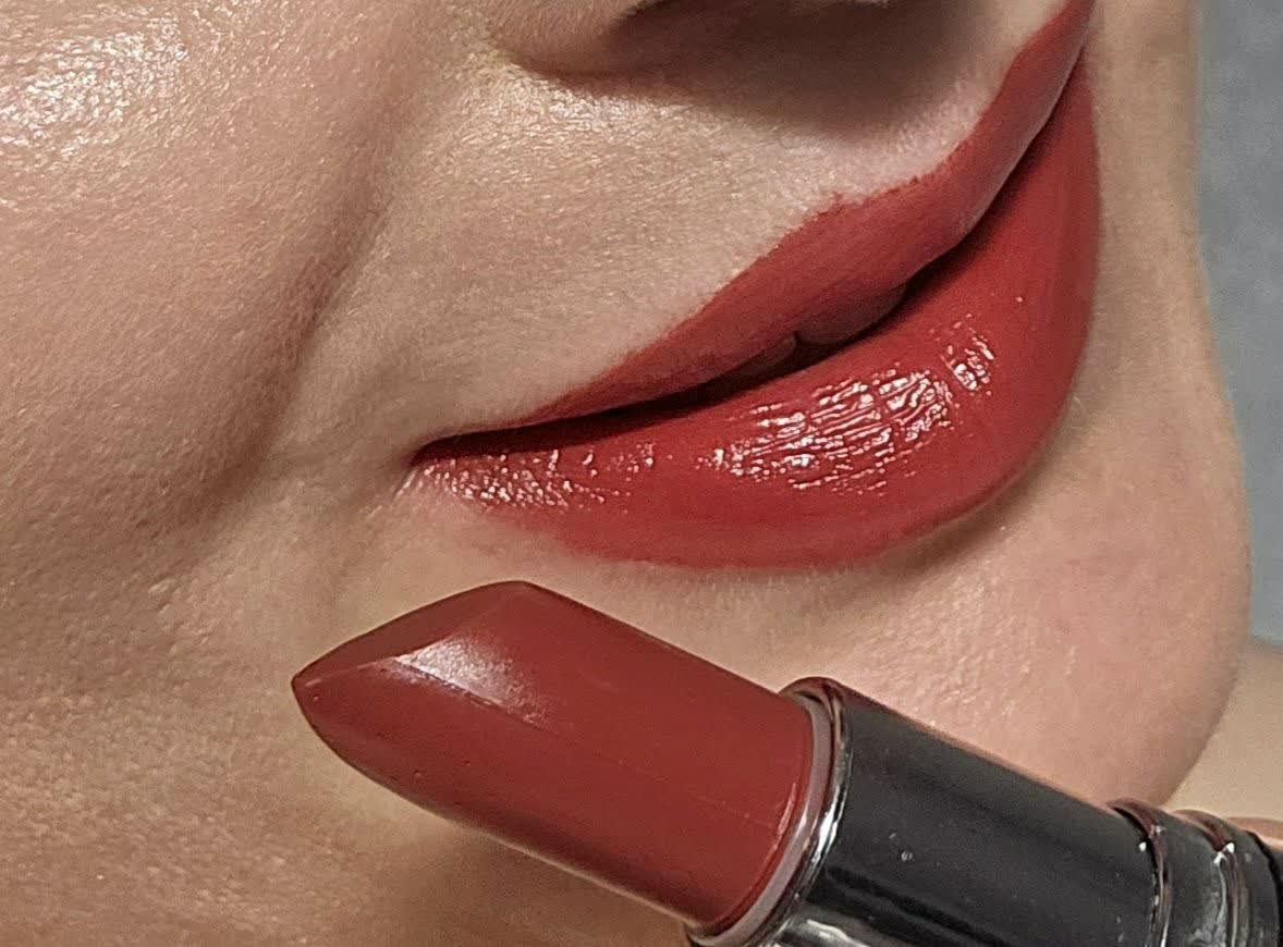 رژ لب عنابی روشن کد 109b